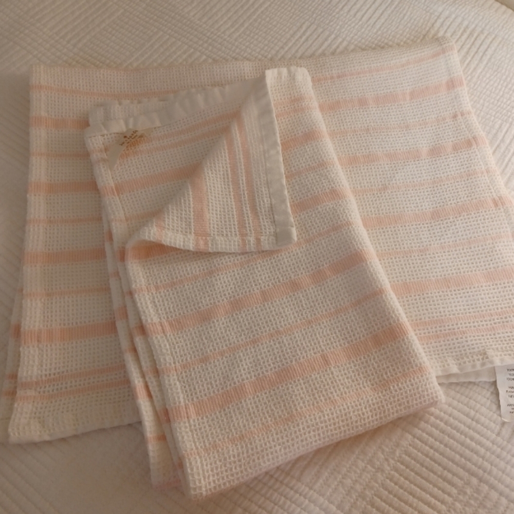 KATE SPADE Kitchen Towels - Picture 9 of 10